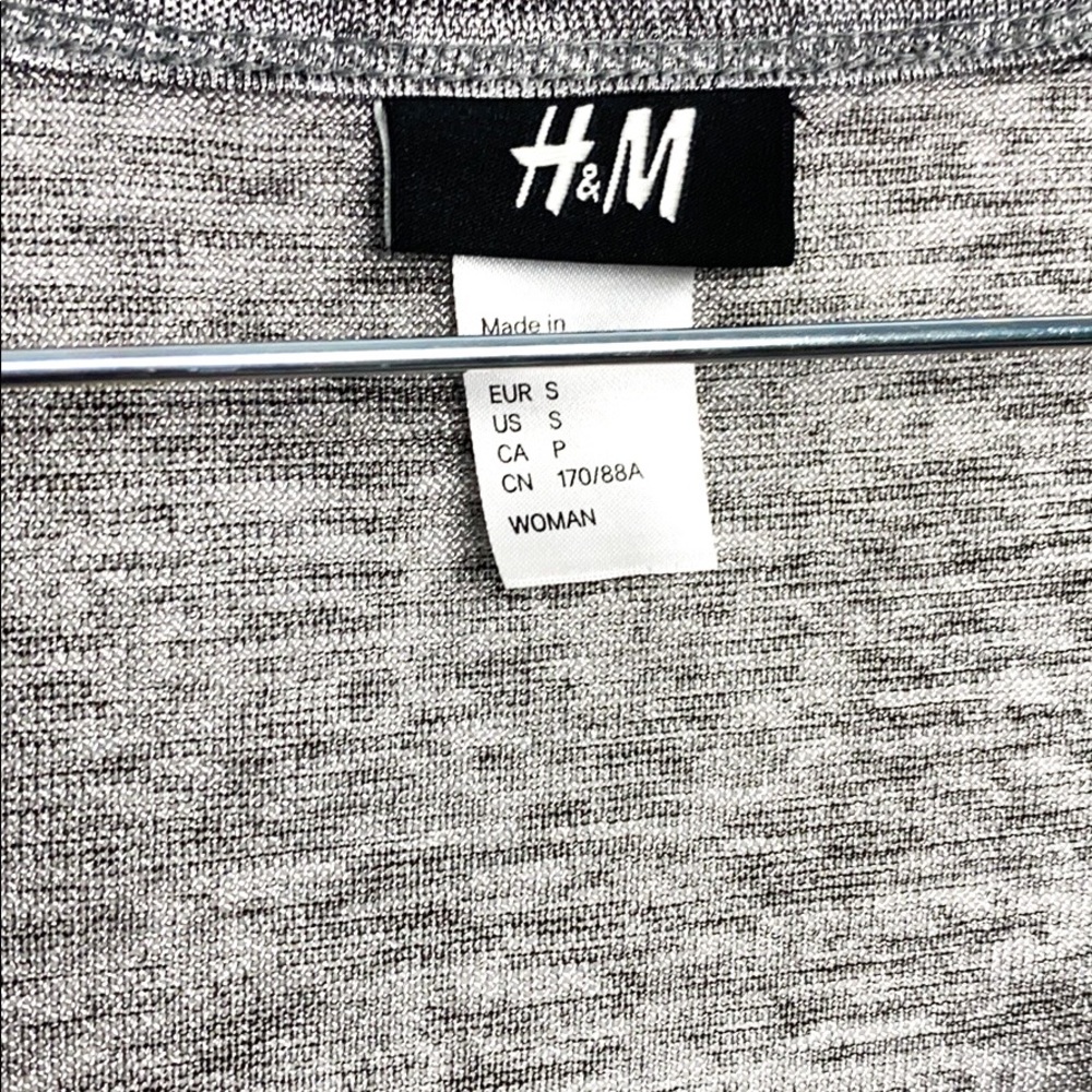H&M Heather Gray Tee - Picture 3 of 5